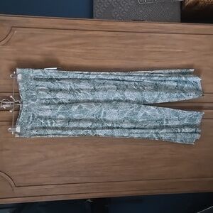 O'Neil pants size XL, new with tags